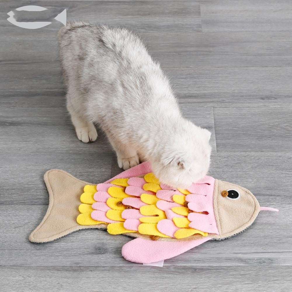 Fish-shaped sniffing blanket training cat toy sniffing pad